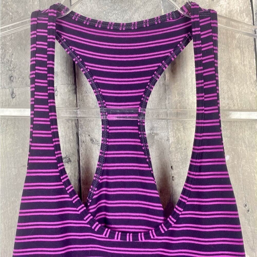 Lululemon Cool Racerback in Hyper Stripe Raspberry Glo Light / Plum Size 6 - Picture 5 of 13